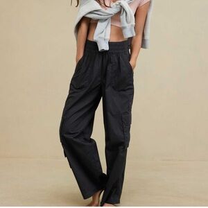 Aerie Easiest Cargo Pants. Size XS